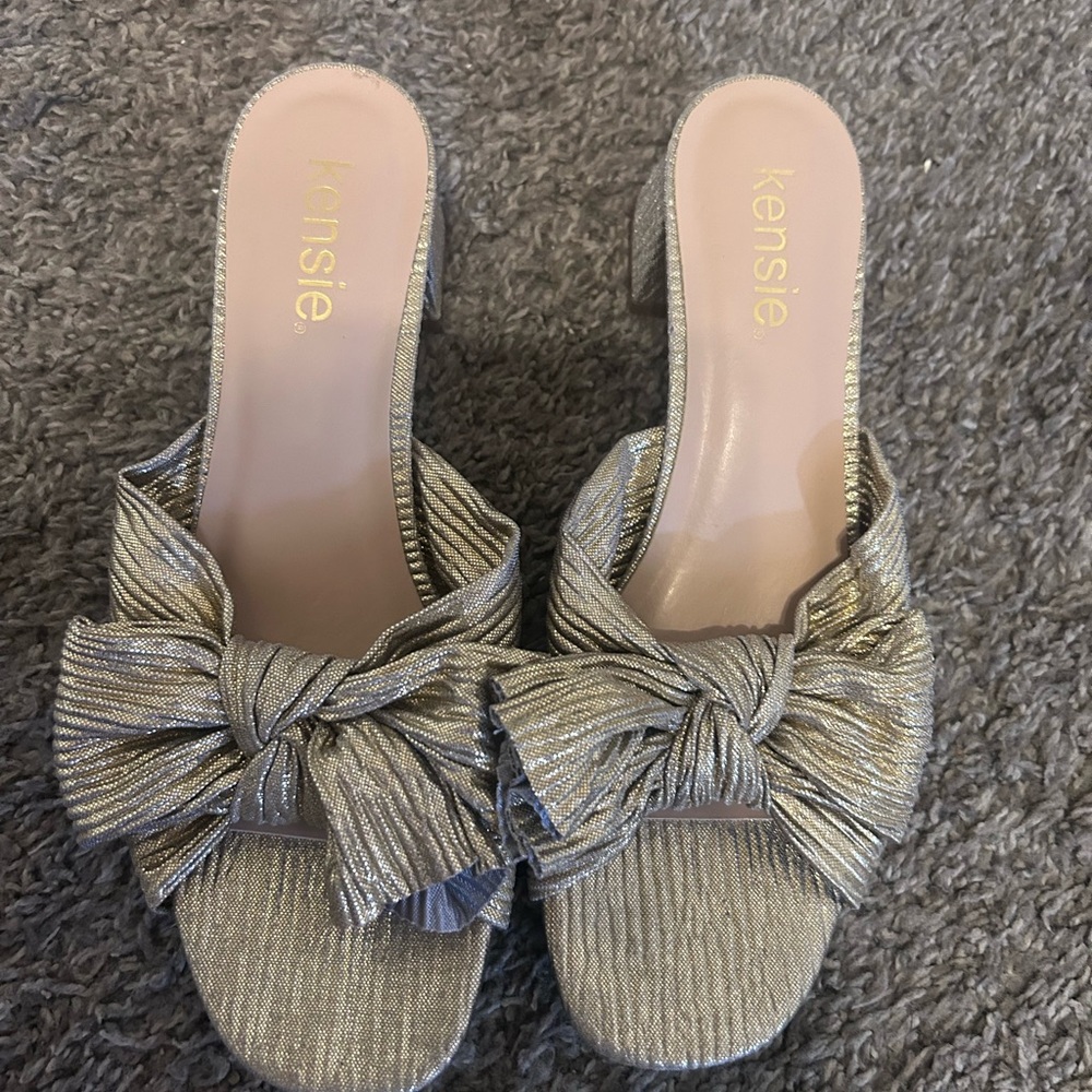 Kensie Gold Women's Bow Slide Sandals